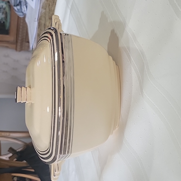 RARE 1920s Leigh Ware Ultra-Shaped Astoria Casserole Dish - Picture 2 of 16